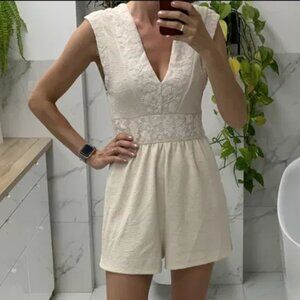 Zara Ecru Cream Lace Boho Textured V Neckline Tie Playsuit Romper